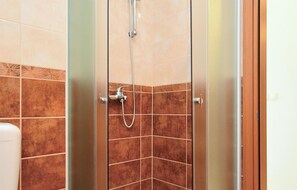 Shower - 2 bedroom pet friendly apartment in Nin (Nin)