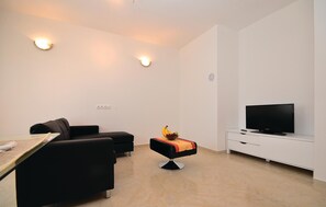 TV - Beautiful apartment in Nin (Nin)
