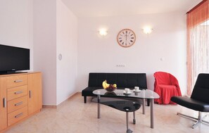 TV - 2 bedroom awesome apartment in Nin (Nin)