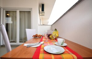 Outdoor dining - Gorgeous apartment in Nin (Nin)