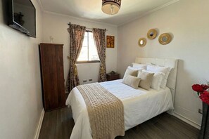 3 chambres, fer et planche à repasser, accès Internet, draps fournis