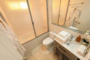 Hair dryer, towels, soap, shampoo - Apartment with beautiful view and great connectivity in San Miguel (San Miguel)