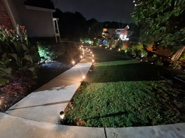 Property grounds - Private 1-bedroom apartment in quiet residential neighborhood (Snellville)