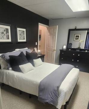 Room - Private 1-bedroom apartment in quiet residential neighborhood (Snellville)