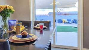 Unclassified image, 2 of 15, button - Large King Bedroom/55" TV/Big fenced yard w games/Dogs welcome/Boat parking (Page)