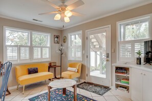 Televisión, libros y estéreo 