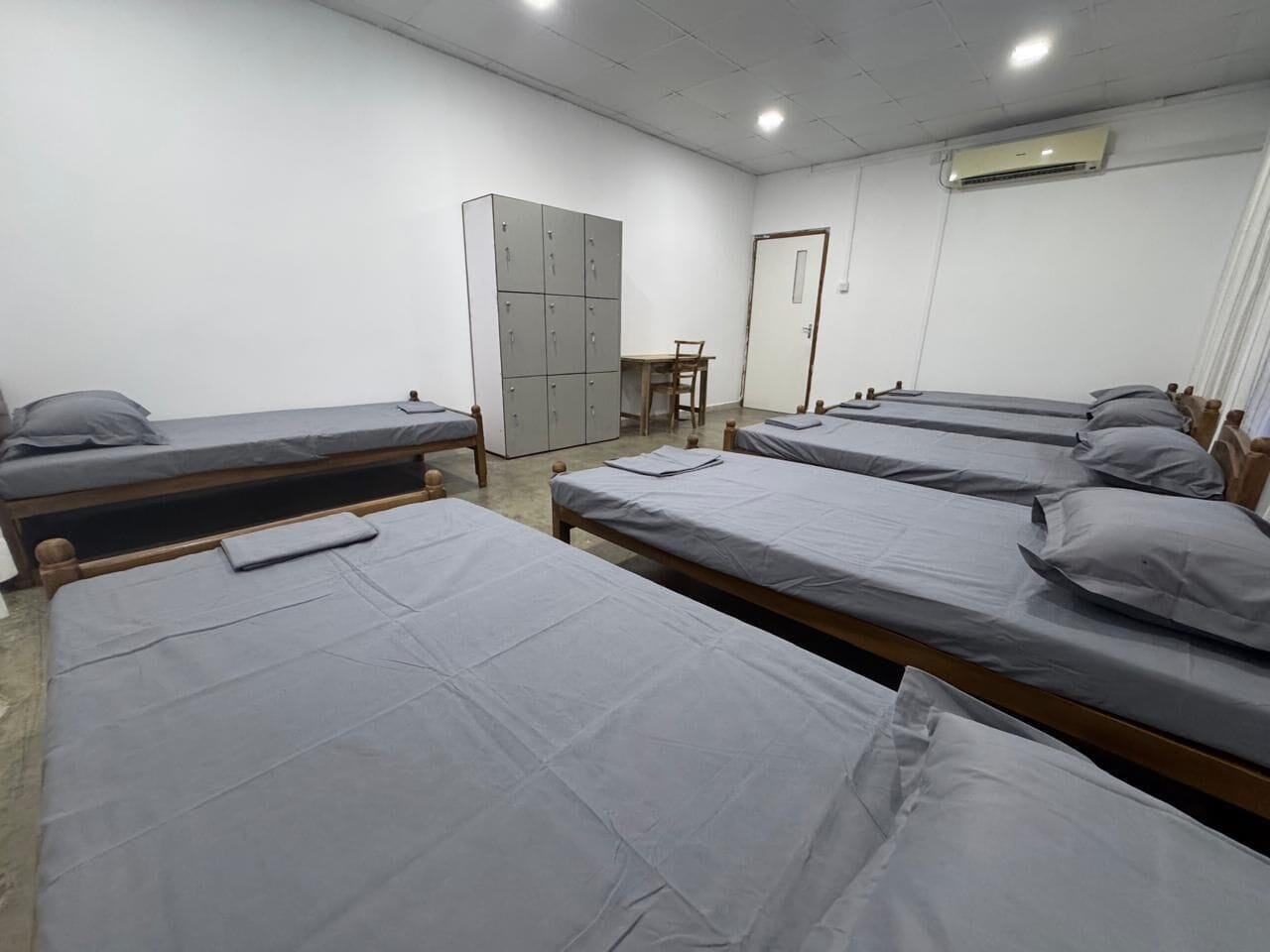 基本共用宿舍 | 免費 Wi-Fi