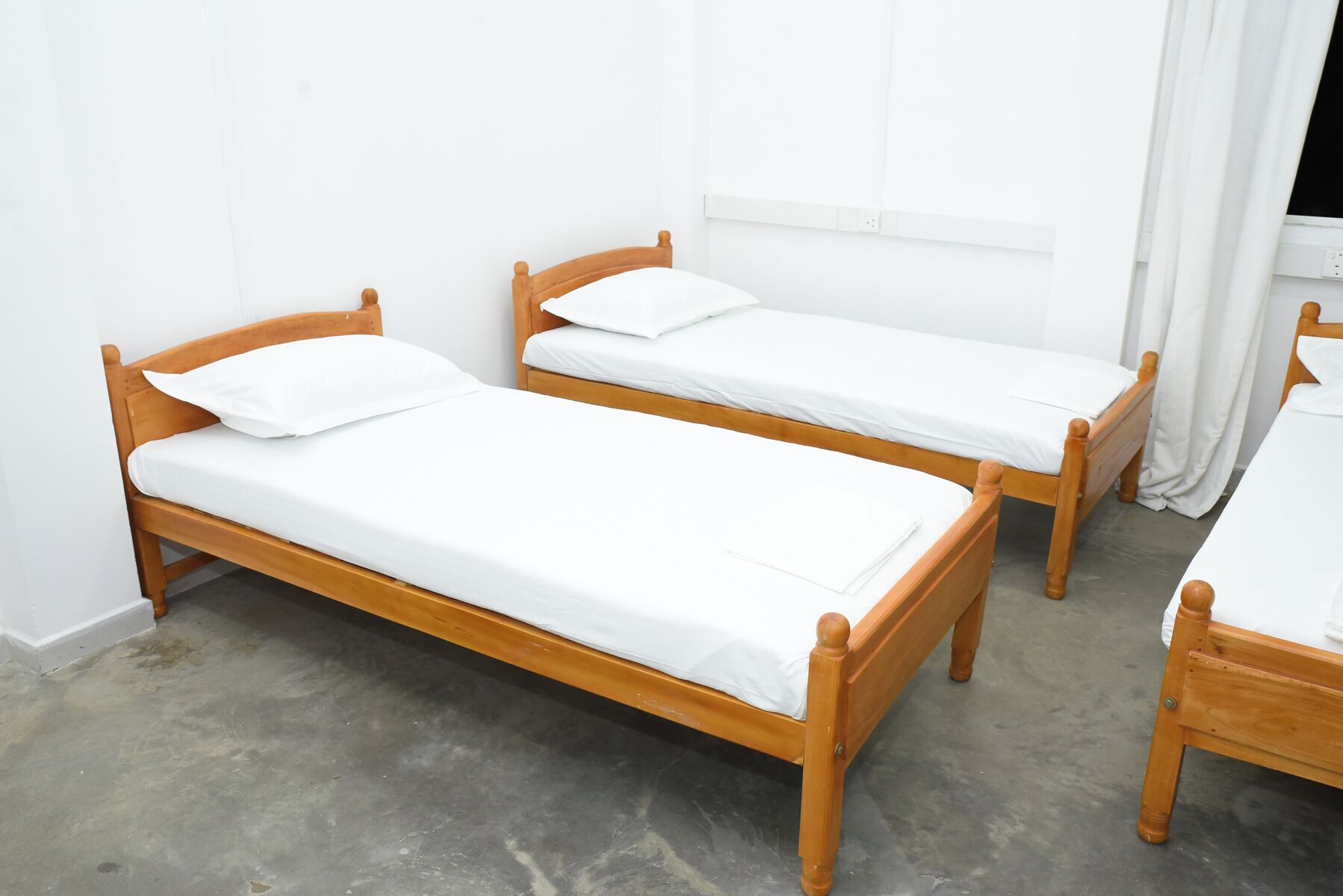 基本共用宿舍 | 免費 Wi-Fi