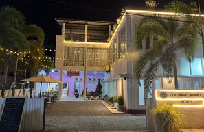 Front of property - Colombo Mount Hostel (Dehiwala-Mount Lavinia)