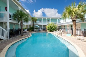 Pool - 2-bedroom apartment in lovely Flagler Beach Downtown Flagler Beach (Flagler Beach)
