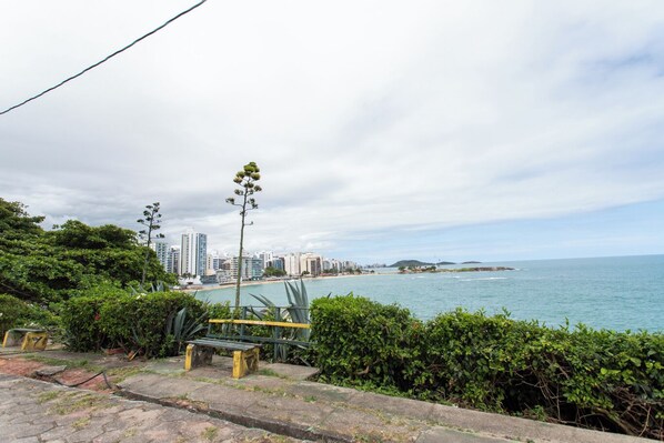 House, Smoking | 2 bedrooms - Mirante Apto 5 - 400m da Praia da Areia Preta (Guarapari)