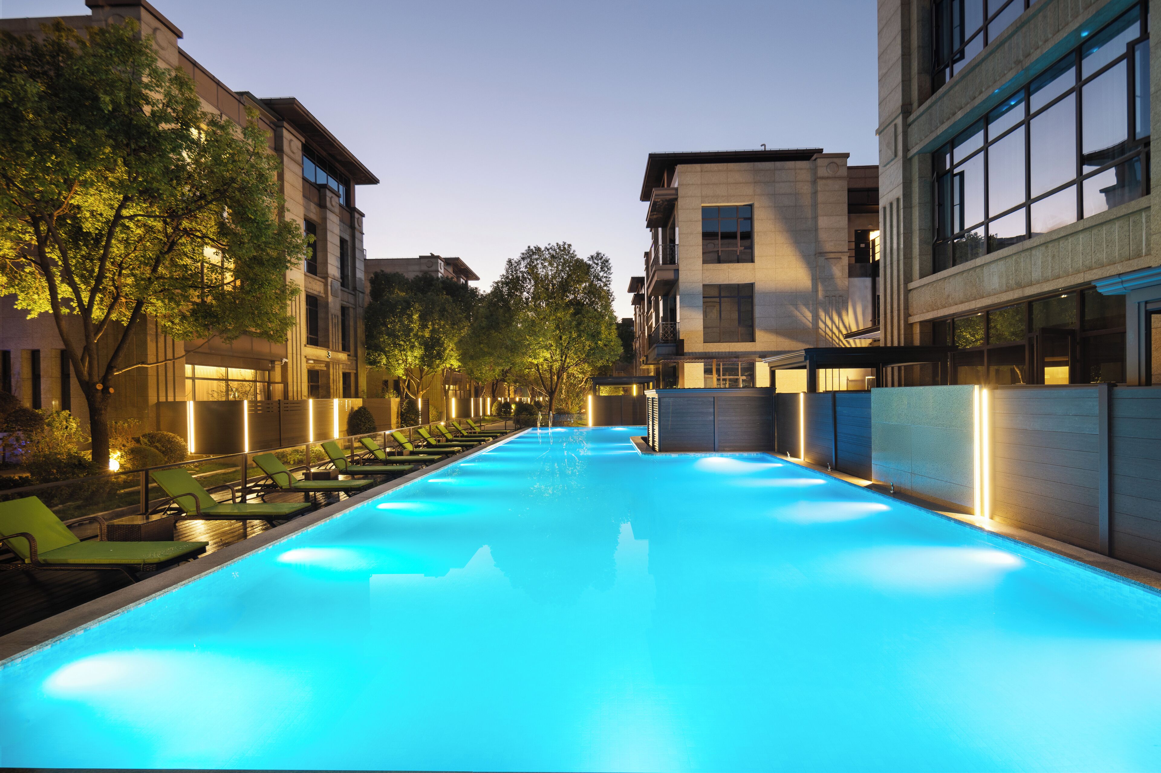 Piscina externa sazonal