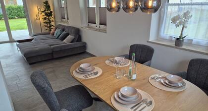 Helle Erdgeschoss-Ferienwohnung mit Terrasse & Garten – 77 m² mit 2-Doppelzimmer