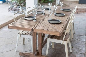 Outdoor dining - Paradise Valley, Heated Pool & Mini Golf 4BR, LUXE (Phoenix)