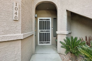 Exterior detail - Desert Haven - Relax living, Pool, Tennis, Gated Community (Scottsdale)