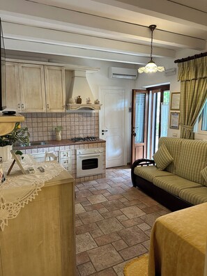 Living area - Salinola farmhouse with swimming pool in the Heart of the Puglia region (Puglia)