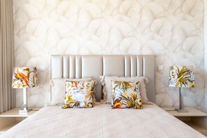 2 bedrooms, iron/ironing board, WiFi, bed sheets - The Prince Apartment By Sam Houses (Funchal)