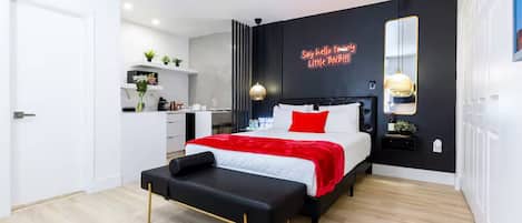 Bügeleisen/Bügelbrett, kostenloses WLAN, Bettwäsche