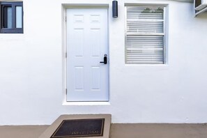 Exterior detail - Chic & Stylish Studio in Vibrant Miami (Miami)