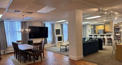 Roomy Family Getaway-Philadelphia-Metro-Whirlpool Tub