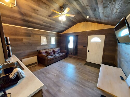 Park Cabin in Anaconda with Convenient Access to Local Attractions & Activities