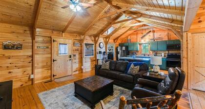 Fabulous 2-bedroom cabin in charming Cub Run