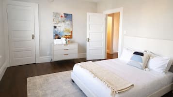 4 habitaciones, tabla de planchar con plancha y wifi gratis