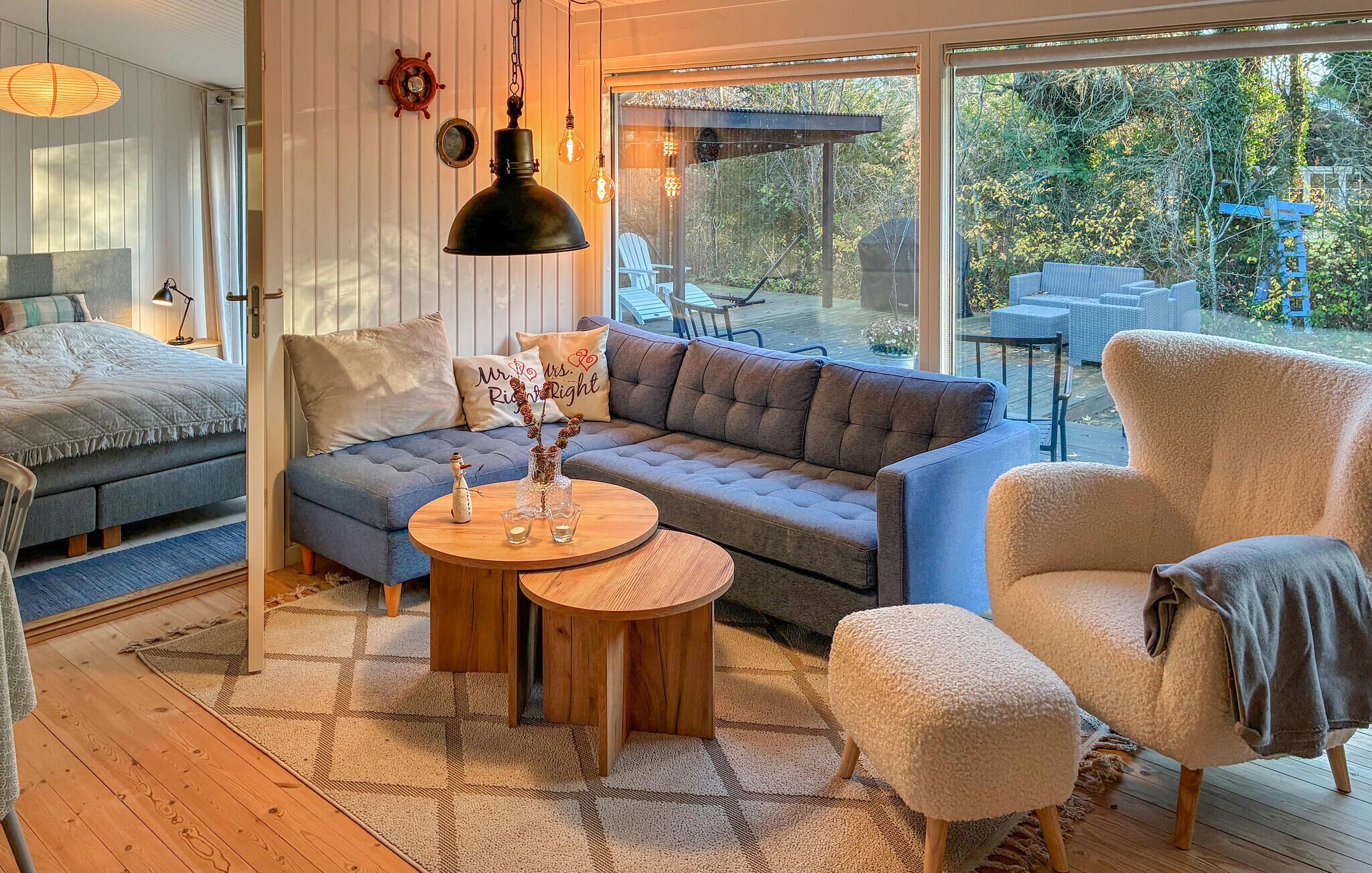 Smart-tv, pejs, dvd-afspiller