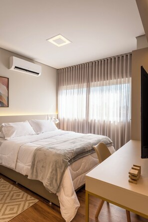 Een strijkplank/strijkijzer, gratis wifi, beddengoed