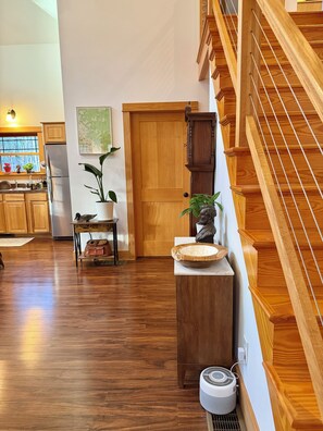 المنشأة من الداخل