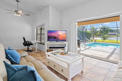 Peaceful Lakeview 3BR. Heated Pool Retreat.