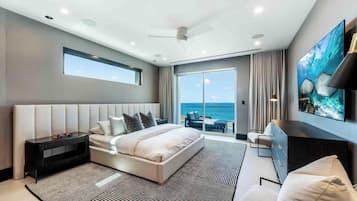 Apartment (4 Bedrooms) | Beach/ocean view