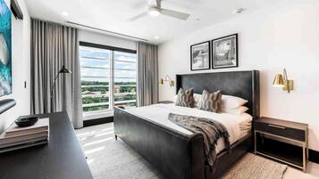 Apartemen (4 Bedrooms) | 4 kamar tidur, setrika/meja setrika, dan seprai linen