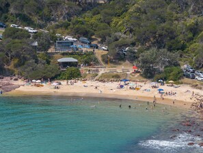 Beach nearby - Merimbula Beach Holiday Apartments (Merimbula)