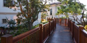 Exterior detail - Casa Luna (George Town)