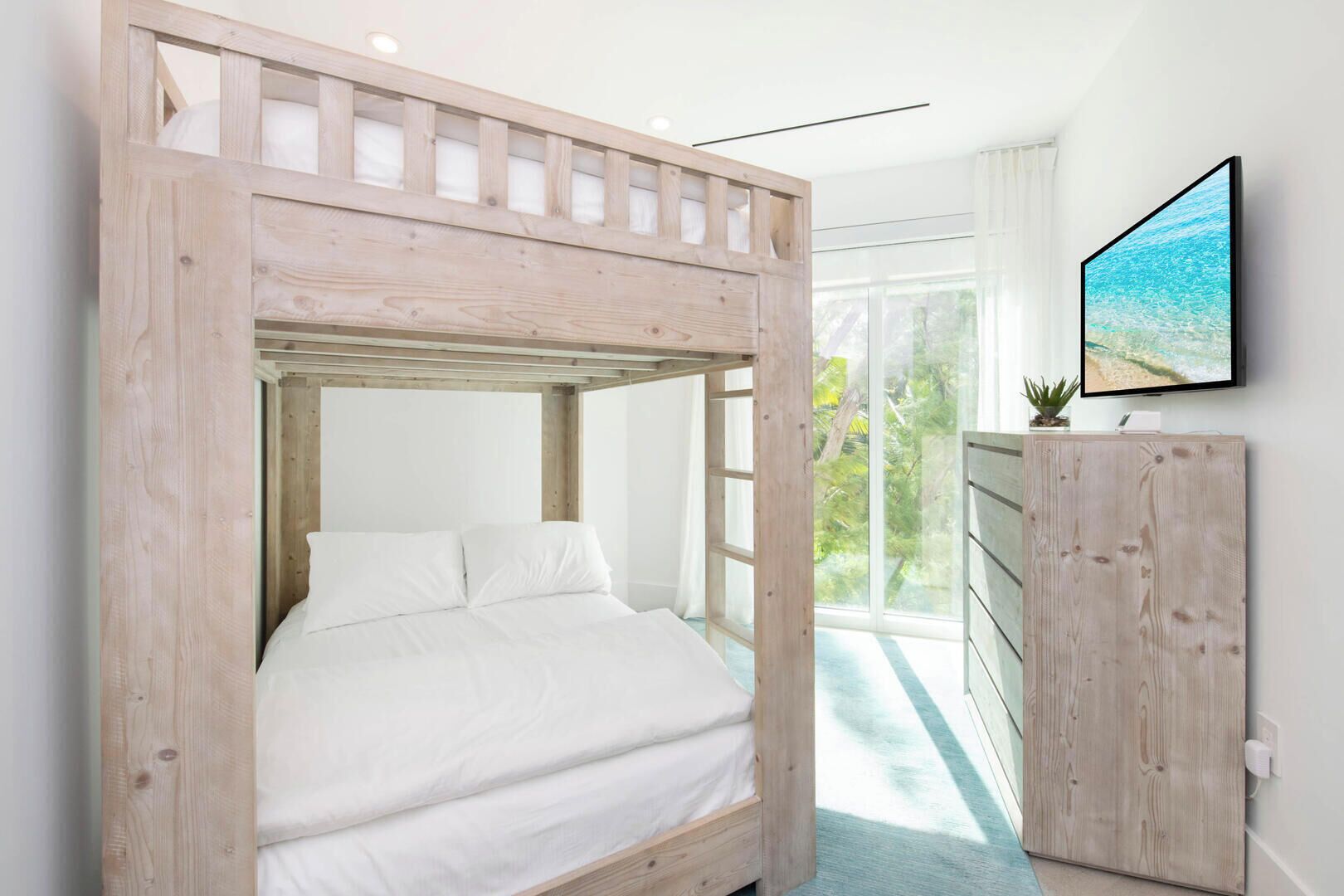 شقة (2 Bedrooms) | 4 عدّة غرف نوم ومكواة/لوح كي وملاءات أسرّة