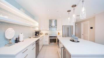 Apartment (3 Bedrooms) | Bahagian luar