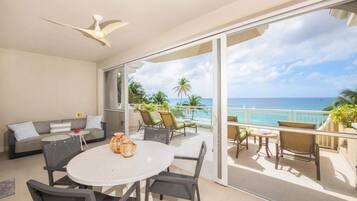 3 kamar tidur, setrika/meja setrika, dan seprai linen