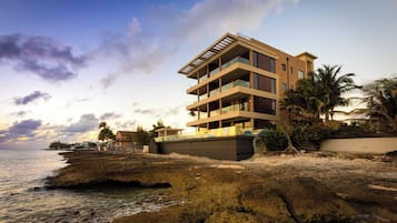 Apartemen (3 Bedrooms) | Eksterior