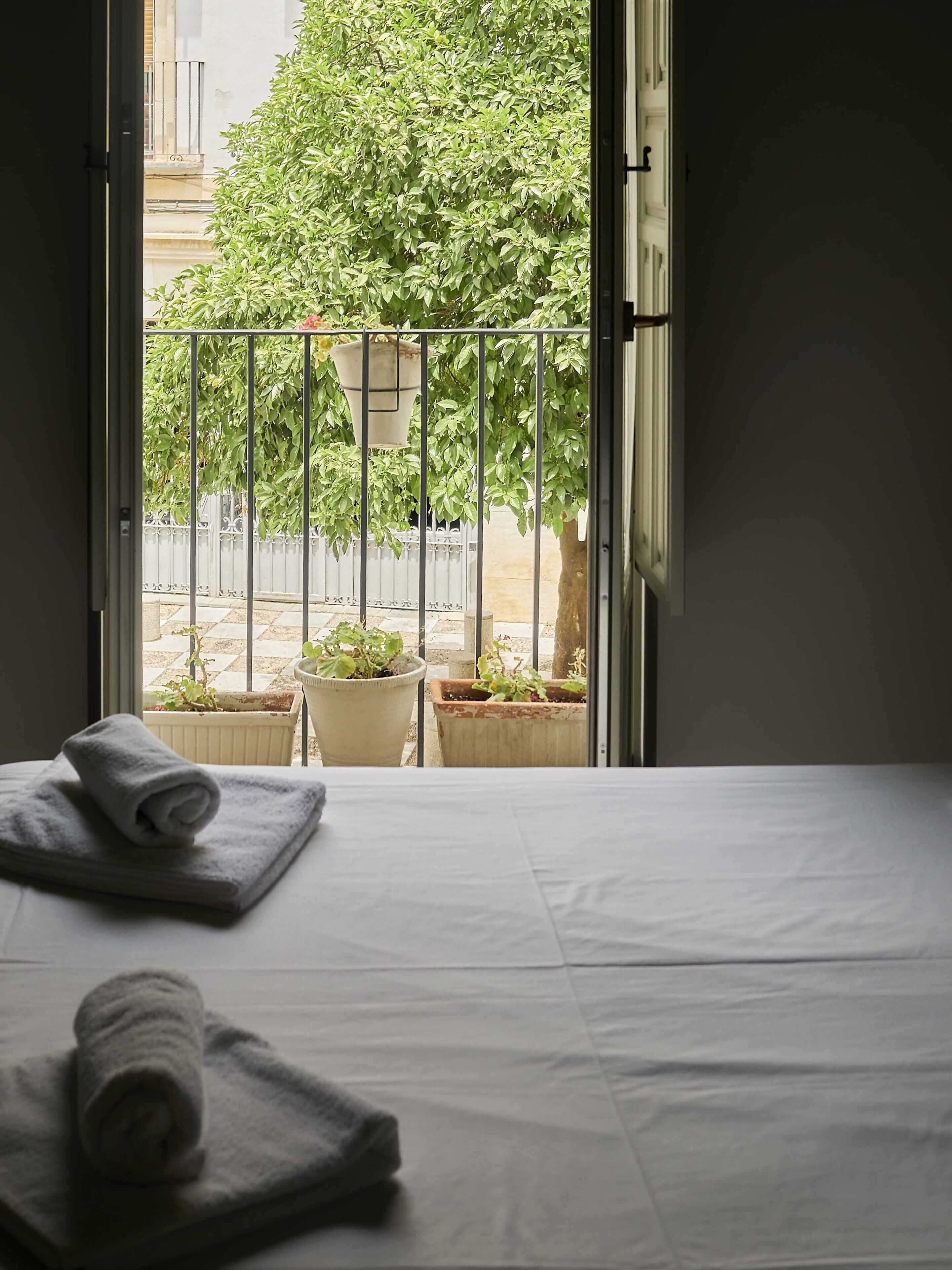 3 chambres, fer et planche à repasser, Wi-Fi gratuit, draps fournis
