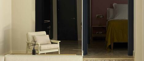 Fer et planche à repasser, lit parapluie, Wi-Fi gratuit, draps fournis