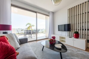 Living area - The Princess Apartment By Sam Houses (Funchal)