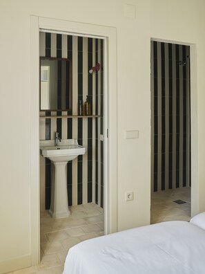 Iron/ironing board, travel cot, free WiFi, bed sheets - Capricho de Doñana : Apartment (Rocio, El)