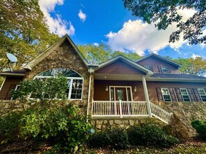 Exterior - Mountain Retreat near Resorts, Distilleries, Indian Lake Flight 93 wedding venue (Berlin)
