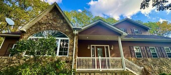 Mountain Retreat near Resorts, Distilleries, Indian Lake Flight 93 wedding venue