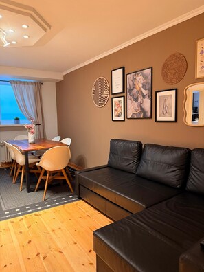 Living area - Big Central Apartment Gleispark - Central & Modern (Berlin)