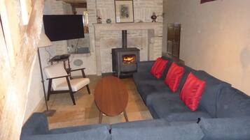 TV, fireplace, DVD player, table tennis