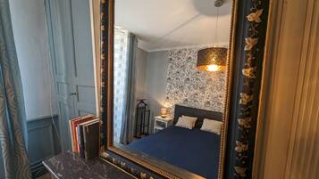 Lit parapluie, Wi-Fi gratuit, draps fournis