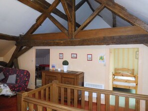 Interior - LA CURE - Perrancey-les-Vieux-Moulins (Perrancey-les-Vieux-Moulins)