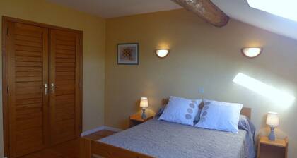 LES PIERRES BLANCHES